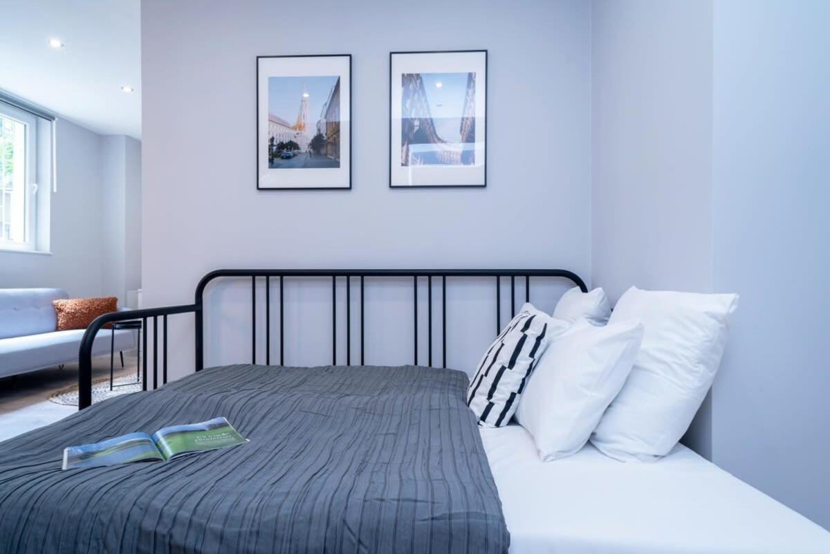 Super Central New Apartment With Air Conditioning Будапеща Екстериор снимка